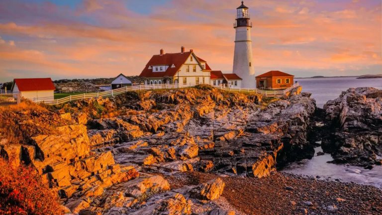 🍁🍂 NEW ENGLAND IN THE FALL – SAVE UP TO 15% 🍂🍁