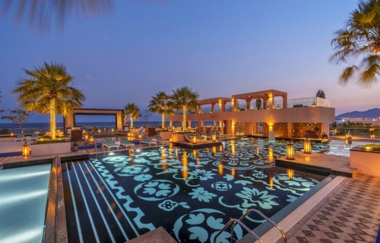 FIVE STAR LUXURY: ALL INCLUSIVE – Short and Sweet