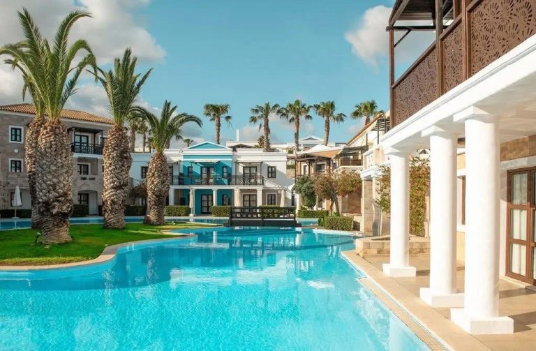 “5★ LUXURY CRETE GETAWAY 🌴☀️🇬🇷”