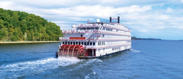 🚢🎶 STEP BACK IN TIME ON THE MIGHTY MISSISSIPPI 🎶🚢