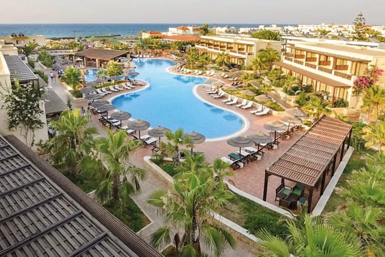 STELLA PALACE: FAMILY LUXURY ESCAPE