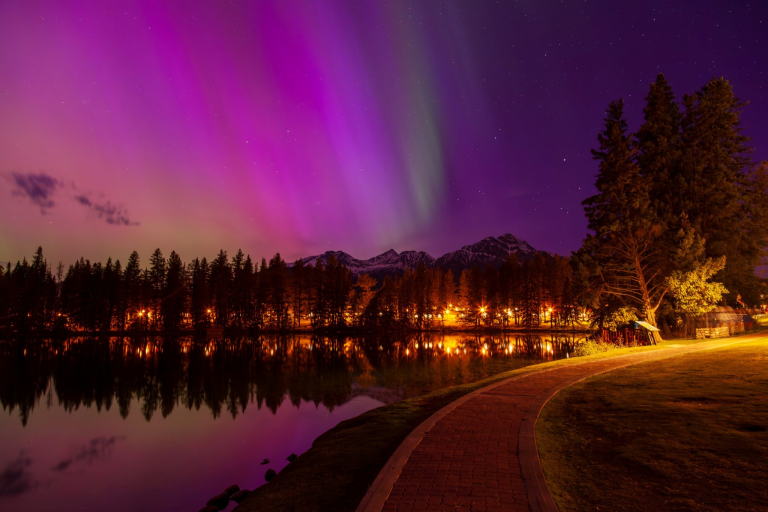 🇨🇦 Canadian Rockies in November 2028