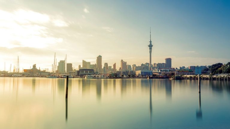 Australia and New Zealand Cruise 2027 – 14 Night Sapphire Princess Cruise & Stay with Flights, Hotel & Transfers Included