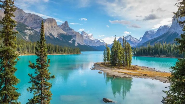 Canada Rocky Mountains & Vancouver Adventure