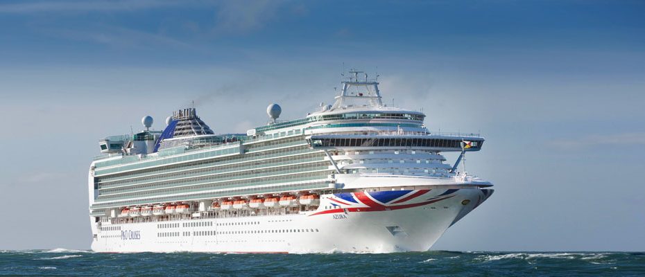 P&O Cruises Azura at sea